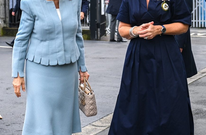 HM The Queen Visits Women’s Aid Newtownards